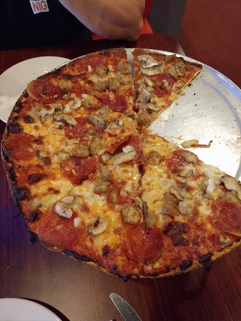 Mama Mia | restaurant | N112W16298 Mequon Rd Germantown Wi 53022, N112 W16298 Mequon Rd, Germantown, WI 53022, USA | 2622422340 OR +1 262-242-2340