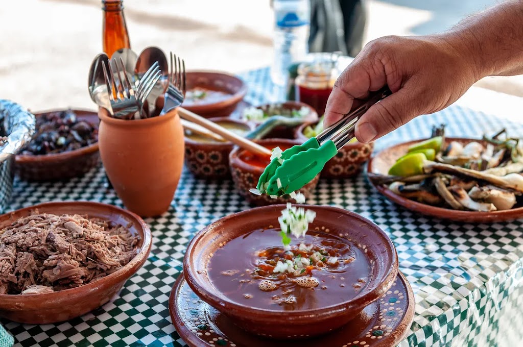Tacos de Cabrito y Machito El Lagunero | restaurant | 2598 N State St, Muscoy, CA 92407, USA | 9092541843 OR +1 909-254-1843