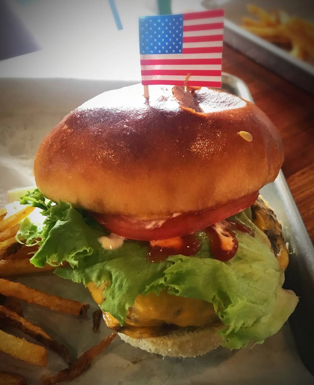 The Great American Filling Station | restaurant | 8701 E Brainerd Rd, Chattanooga, TN 37421, USA | 4236828721 OR +1 423-682-8721