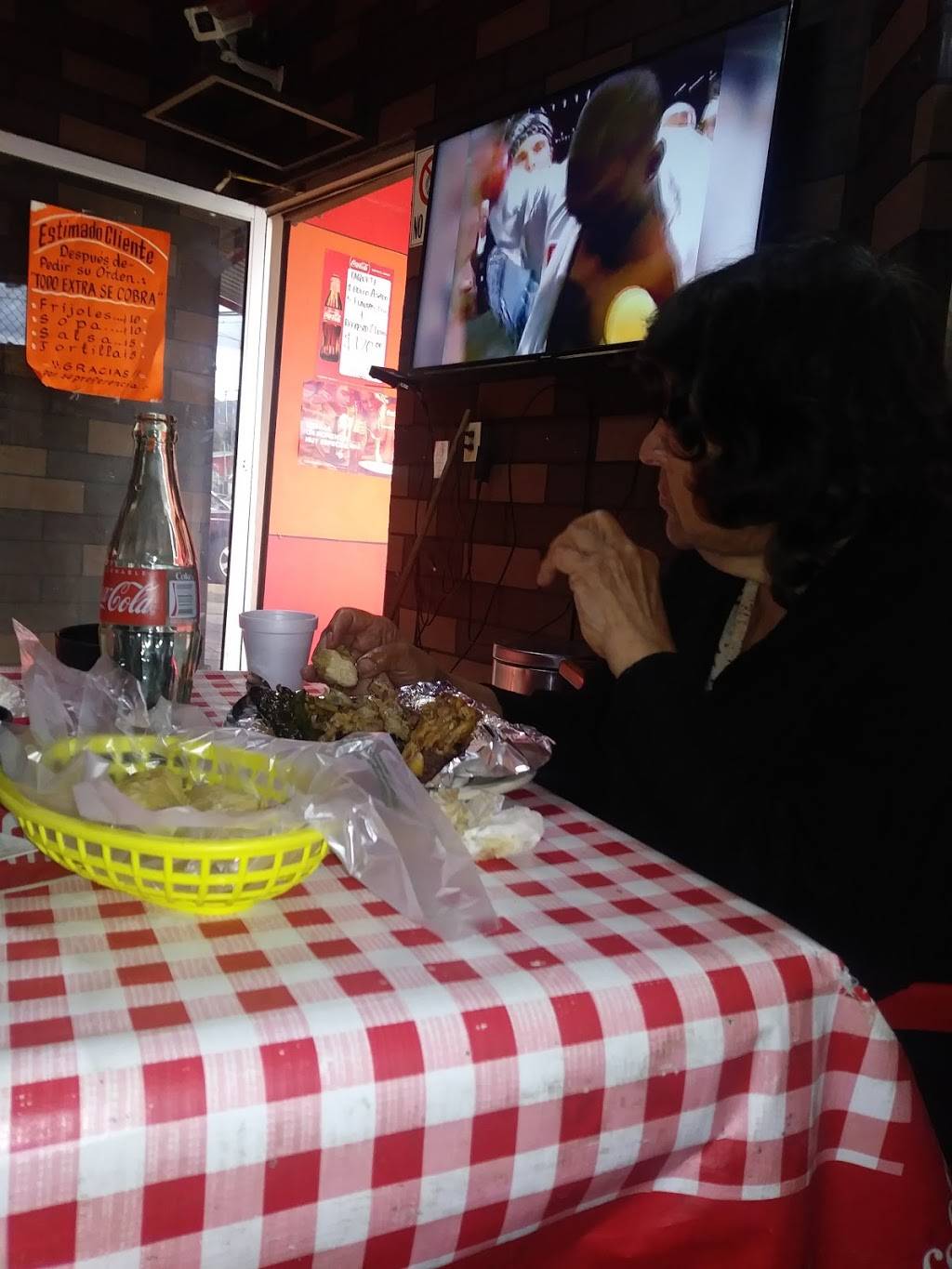 Pollos Asados EL HARRIERO | restaurant | 2 de Julio, Ojo de Agua, Ejido Ojo de Agua, 40198 Tijuana, B.C., Mexico | 016642996246 OR +52 664 299 6246