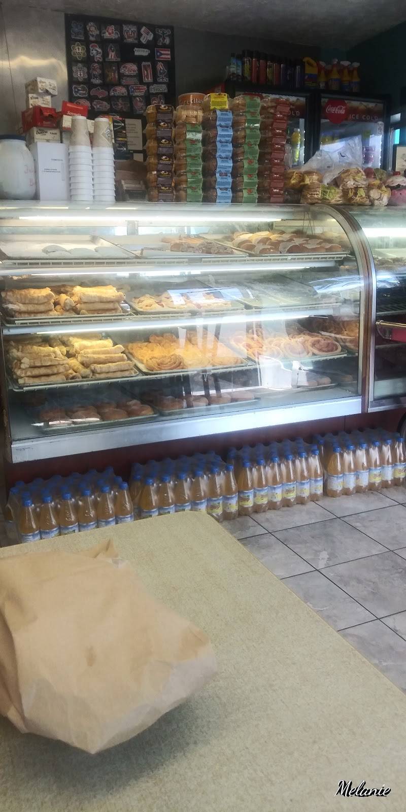Carmitas Puerto Rican Bakery | bakery | 705 Cranston St, Providence, RI 02907, USA | 4014324046 OR +1 401-432-4046