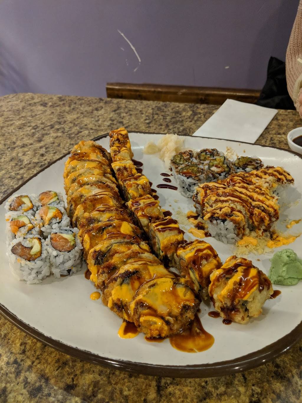 Sushi Land | restaurant | 5903 Dixie Hwy, Village of Clarkston, MI 48346, USA | 2486232555 OR +1 248-623-2555