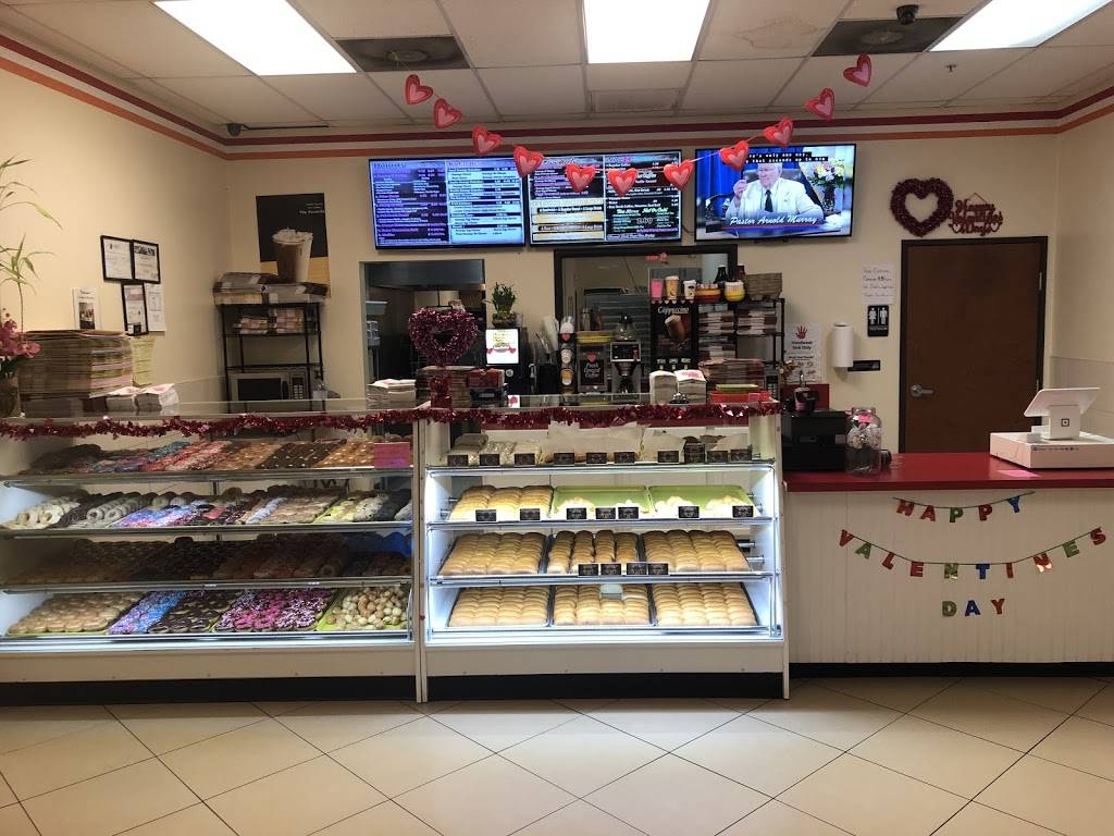 Super Donut | restaurant | 11880 Hero Way West, Leander, TX 78641, USA | 5122607117 OR +1 512-260-7117