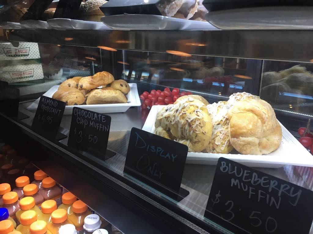 Southside Eatery - Caribou Coffee - Pizza Hut - Krispy Kreme | cafe | 115 E Tropicana Ave, Las Vegas, NV 89109, USA | 7025976036 OR +1 702-597-6036