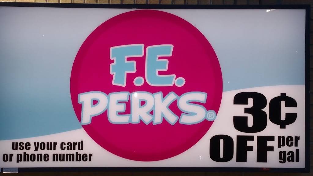 Family Express | restaurant | 1030 W Edison Rd, Mishawaka, IN 46545, USA | 5742567298 OR +1 574-256-7298