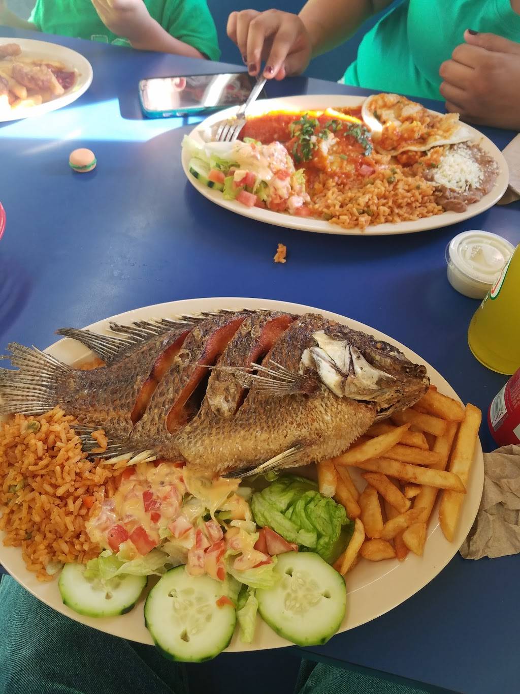 Mariscos Garcias | restaurant | 2712 Peck Rd, El Monte, CA 91733, USA | 6265423668 OR +1 626-542-3668