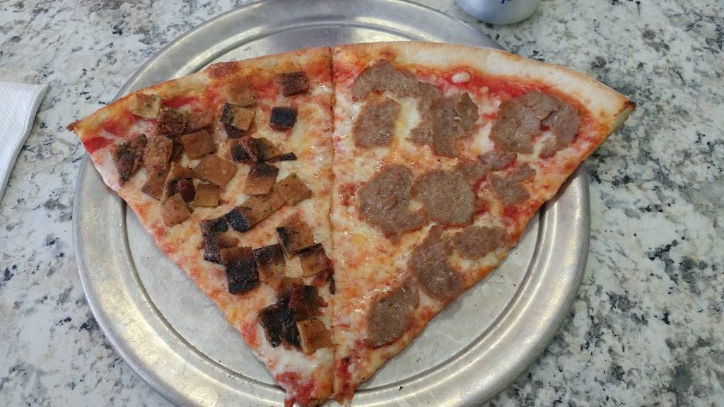 Delizia Pizza | restaurant | 1677 Forum Pl, West Palm Beach, FL 33401, USA | 5614715044 OR +1 561-471-5044