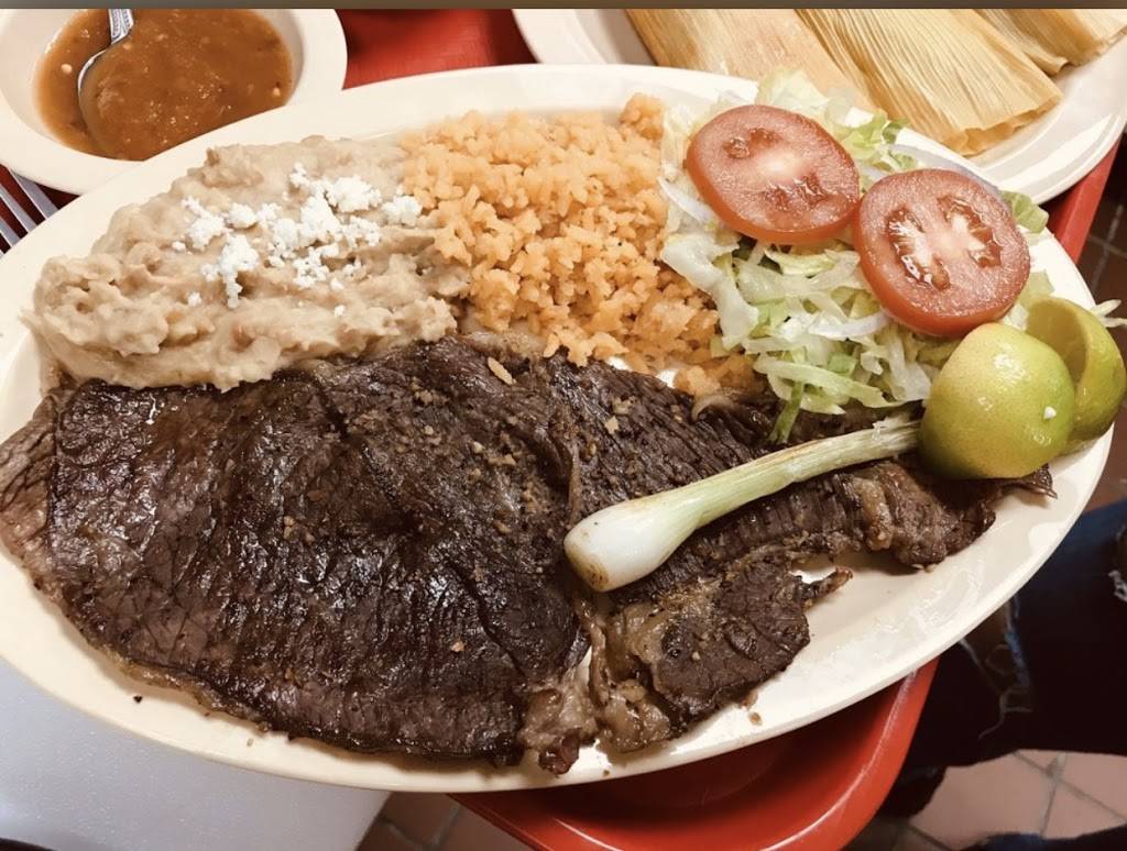 Las 3 Marias | restaurant | 15080 7th Street #2nd, Victorville, CA 92395, USA | 7608813287 OR +1 760-881-3287