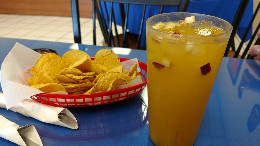 Loroccos Restaurant | restaurant | 1645 E Palmdale Blvd, Palmdale, CA 93550, USA | 6619475000 OR +1 661-947-5000