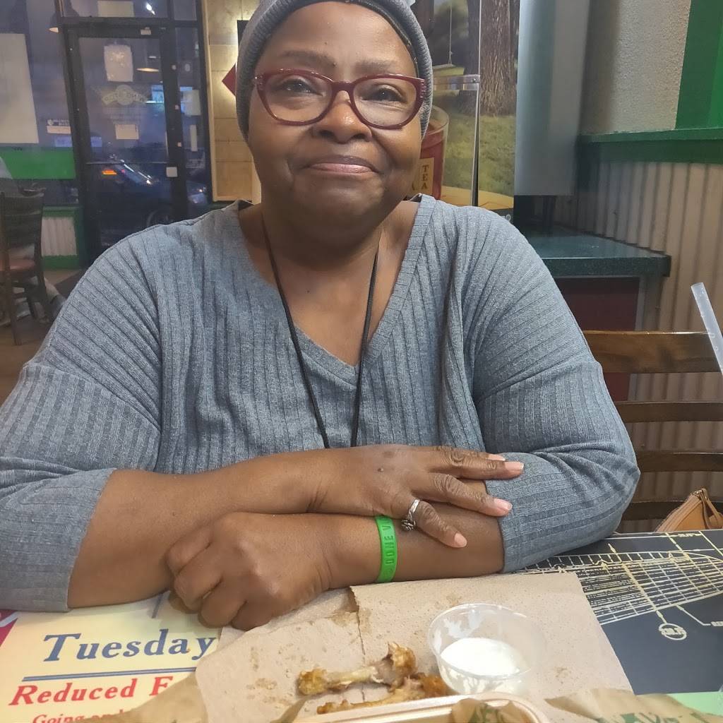 Wingstop | restaurant | 4045 Lindell Blvd, St. Louis, MO 63108, USA | 3145319464 OR +1 314-531-9464