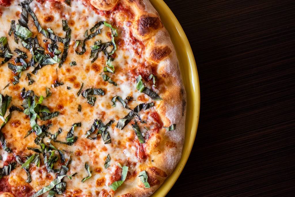 Il Vicino Wood Oven Pizza - Wichita Bradley Fair | meal takeaway | 2132 N Rock Rd, Wichita, KS 67206, USA | 3166362121 OR +1 316-636-2121