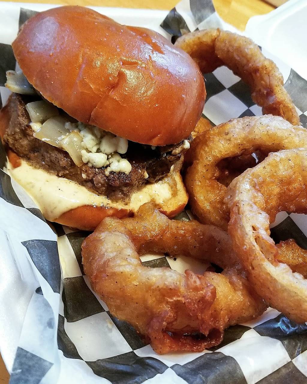 Whiskey Trail Midtown | restaurant | 3525 Lancelot Ln, Wilmington, NC 28403, USA | 9107690077 OR +1 910-769-0077