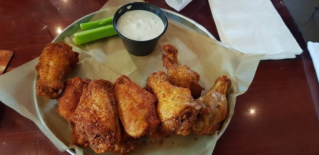 World of Beer | restaurant | 306 Hiawatha Blvd W, Syracuse, NY 13204, USA | 3154222330 OR +1 315-422-2330