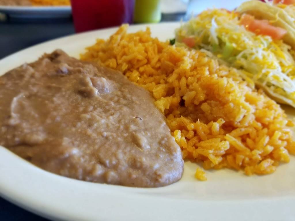 Taco Fiesta | restaurant | 11972 E Lakewood Blvd, Holland, MI 49424, USA | 6163930161 OR +1 616-393-0161