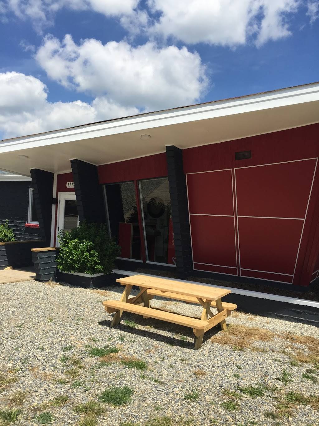 Moes Pizza | restaurant | 501 E Main St, Radford, VA 24141, USA | 5407310833 OR +1 540-731-0833