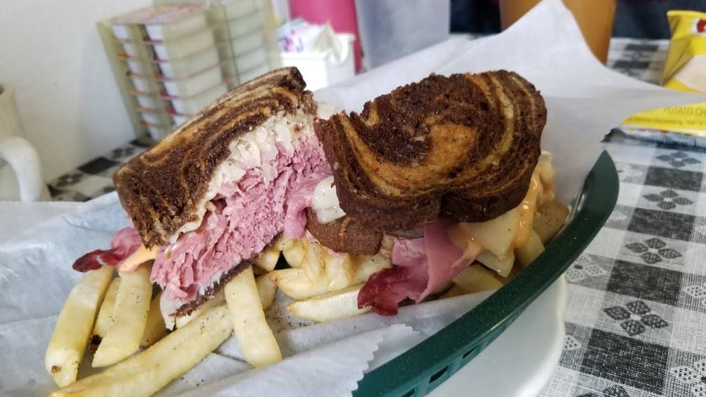 Simards Place | restaurant | 501 Newburyport Turnpike, Rowley, MA 01969, USA | 9789487006 OR +1 978-948-7006