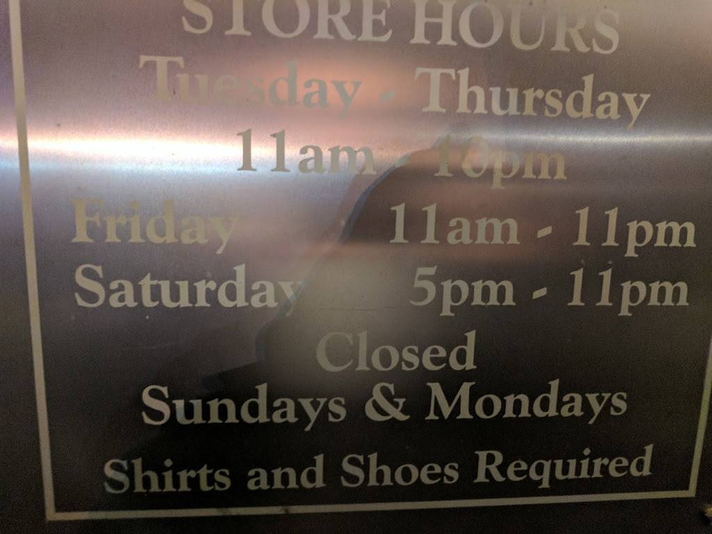 Pizza Village | restaurant | 1311 S Madison St, Whiteville, NC 28472, USA | 9106425812 OR +1 910-642-5812