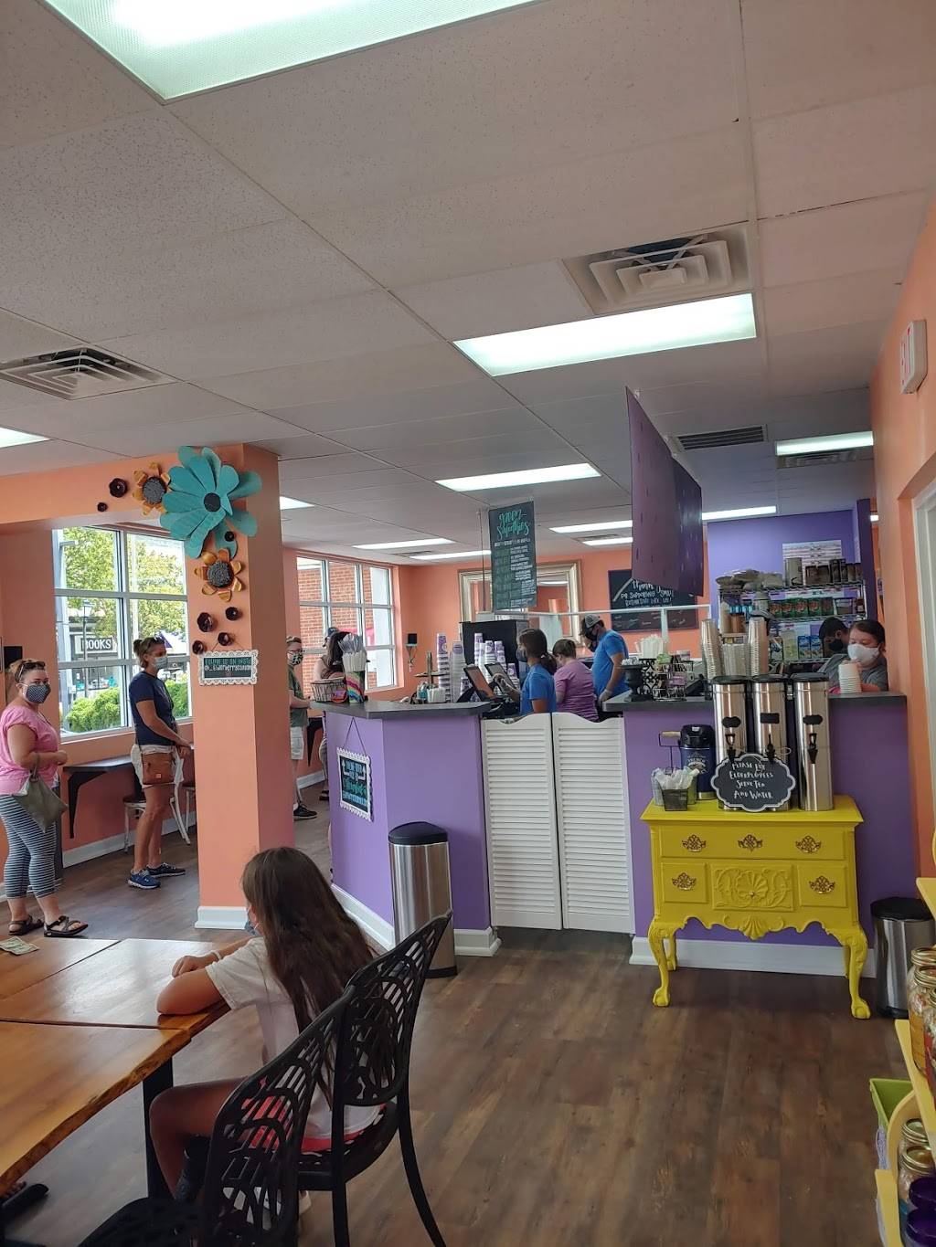 Elderberrys Salem | restaurant | 30 W Main St, Salem, VA 24153, USA | 5404043531 OR +1 540-404-3531