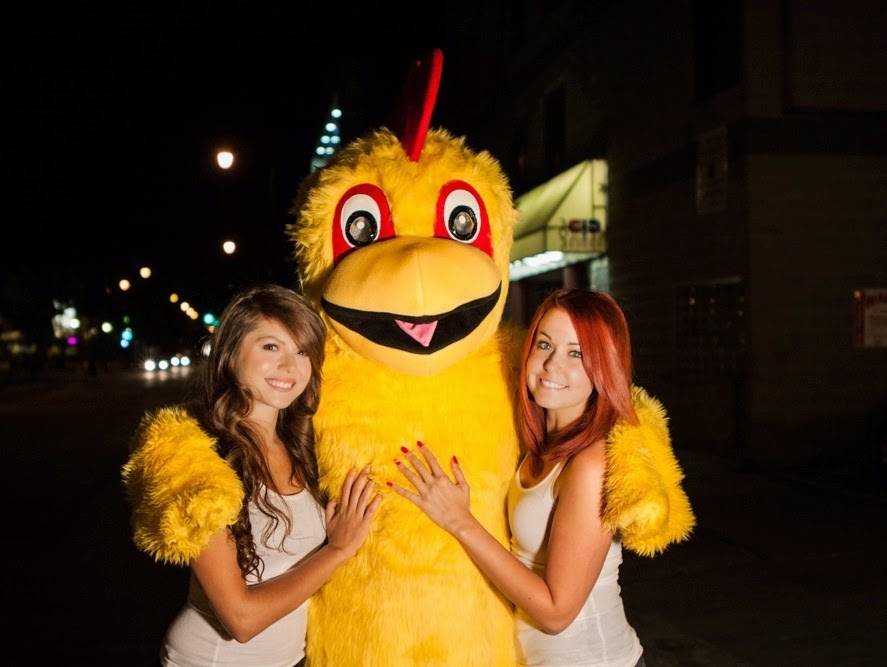 Wingin Out | restaurant | 916 E Broadway, Columbia, MO 65201, USA | 5734499464 OR +1 573-449-9464