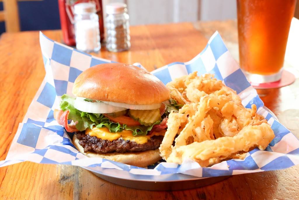 Spechts Texas | restaurant | 112 W Specht Rd, San Antonio, TX 78260, USA | 8304381888 OR +1 830-438-1888