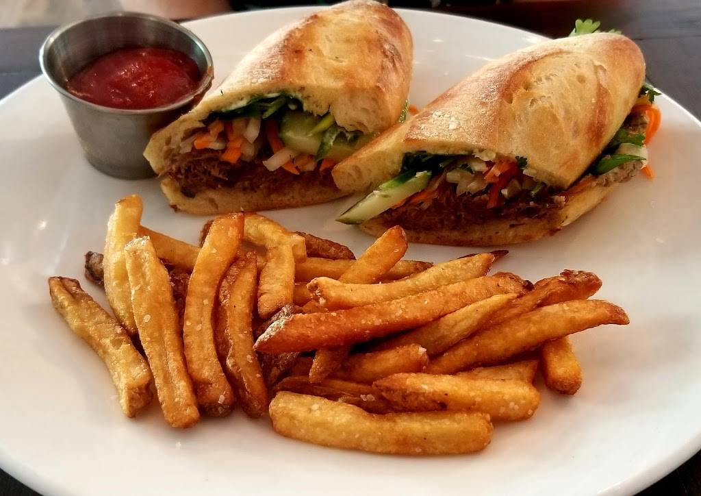 The Left Bank Bistro | restaurant | 1225 Dr M.L.K. Jr St N, St. Petersburg, FL 33701, USA | 7272561691 OR +1 727-256-1691