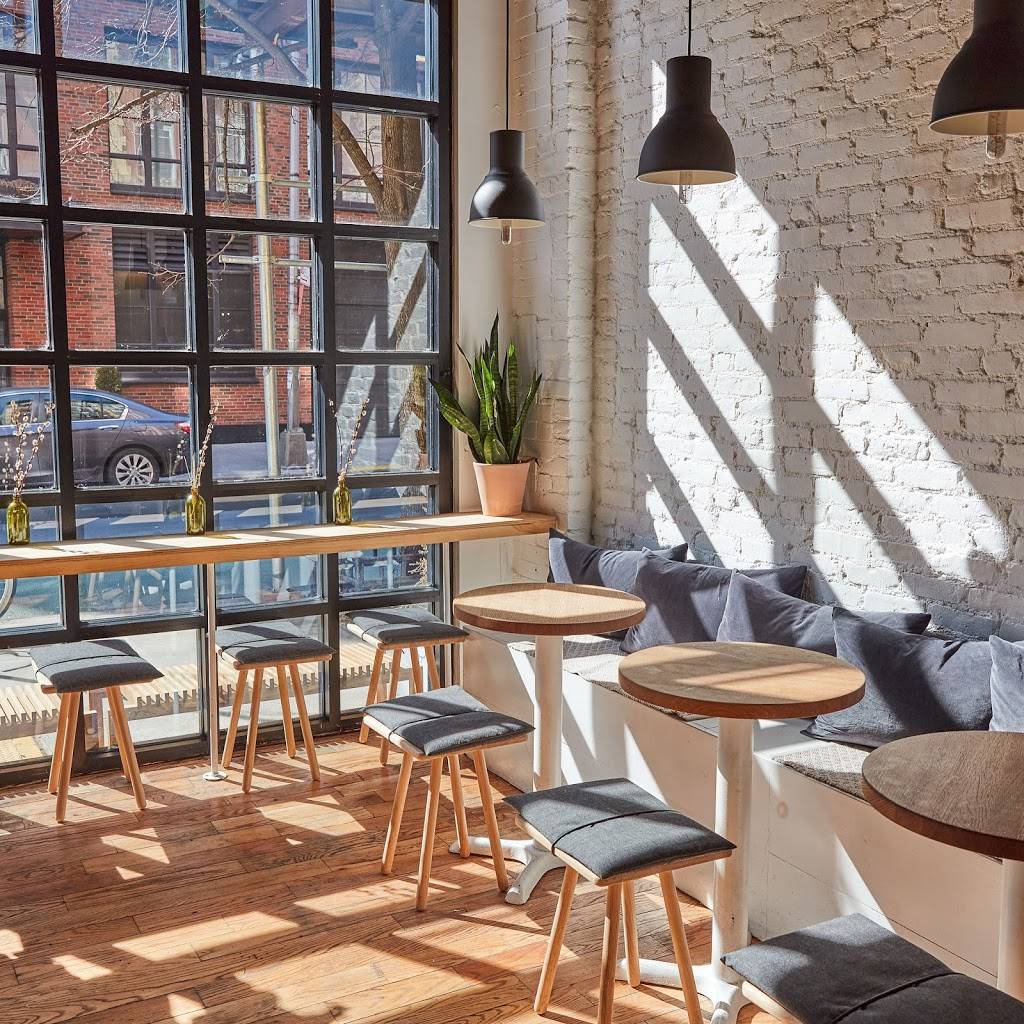 Smør | restaurant | 441 E 12th St, New York, NY 10009, USA | 6464788391 OR +1 646-478-8391