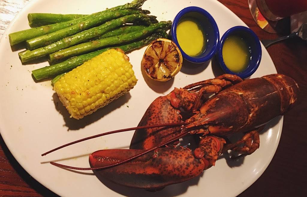 Red Lobster | restaurant | 2323 Hwy 6, Sugar Land, TX 77478, USA | 2813132525 OR +1 281-313-2525
