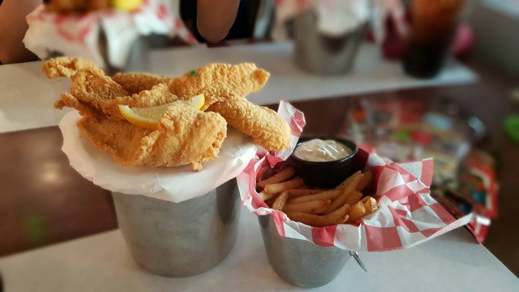 Dicks Last Resort Restaurant & Bar | restaurant | 8201 Vineland Ave, Orlando, FL 32821, USA | 3213293002 OR +1 321-329-3002