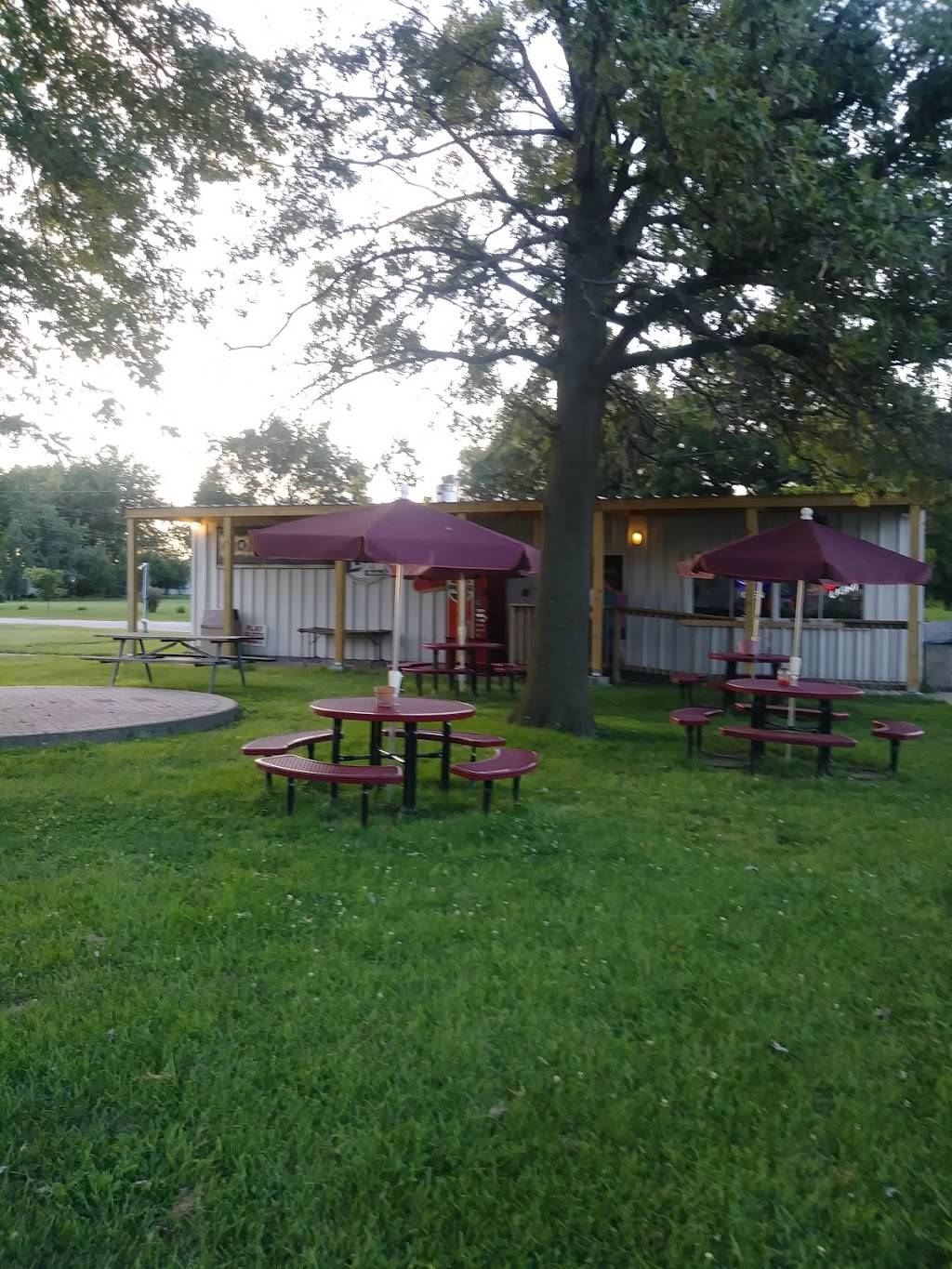 Big Al Ka-Ponies | restaurant | 611 N 2nd St, Lenzburg, IL 62255, USA | 6184757120 OR +1 618-475-7120