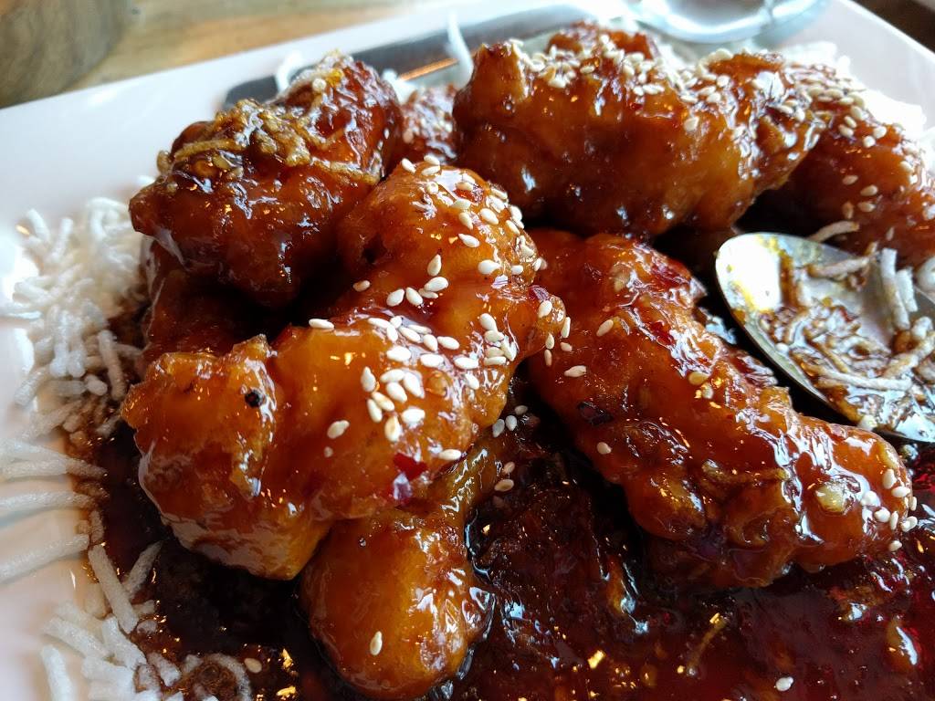 Asia Kitchen | restaurant | 240 S Elizabeth St, Elizabeth, CO 80107, USA | 3036464758 OR +1 303-646-4758