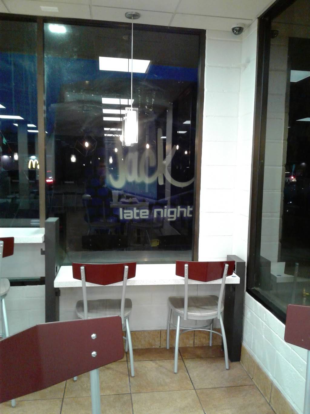 Jack in the Box | restaurant | 3430 Tully Rd Ste 65, Modesto, CA 95350, USA | 2095264355 OR +1 209-526-4355