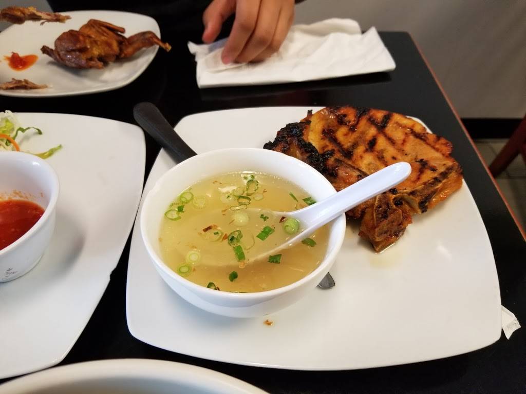 Salsaritas Fresh Mexican Grill | restaurant | 100 Jack Dance St, Knoxville, TN 37919, USA | 8656900486 OR +1 865-690-0486