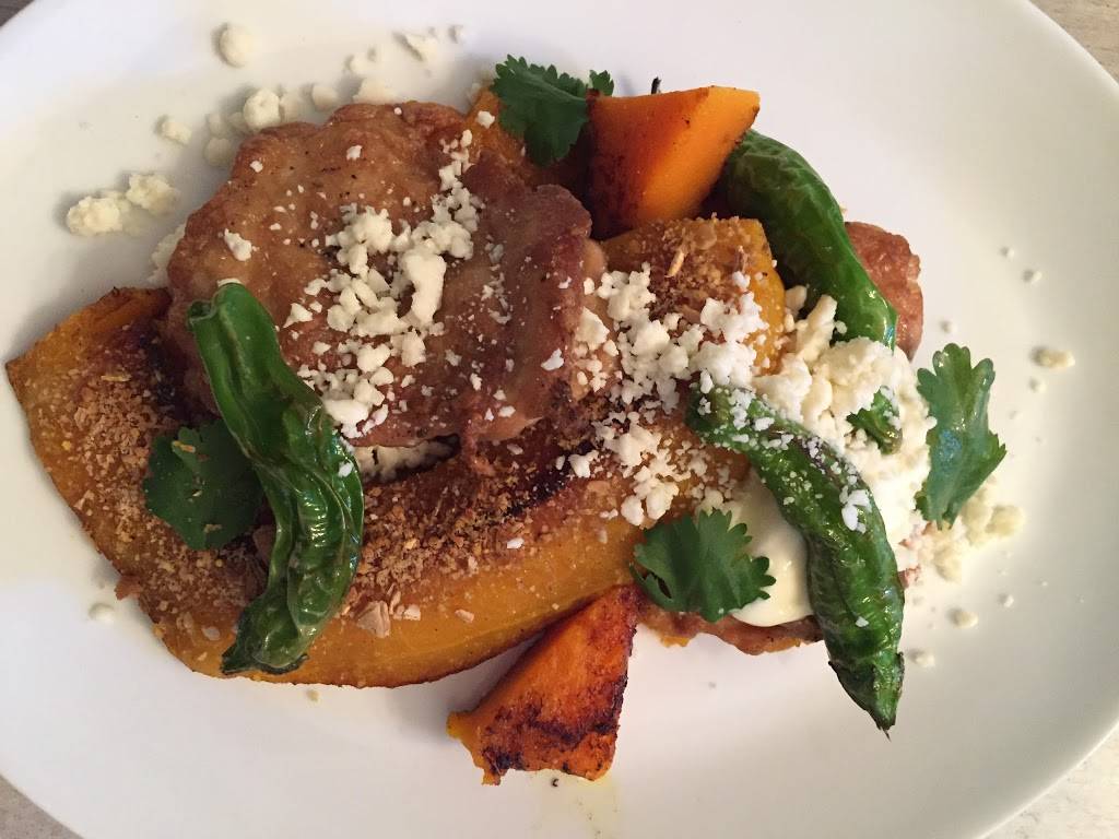 The Stone Hearth & Manor House Kitchen | restaurant | 2627 Old Forest Rd, Lynchburg, VA 24501, USA | 4342772295 OR +1 434-277-2295