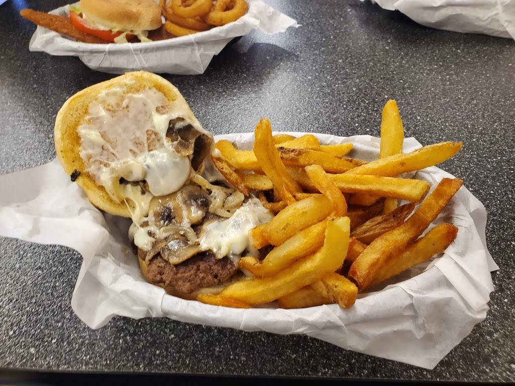 Jeffs Burgers, Dogs & Shakes | restaurant | 2550 Onslow Dr, Jacksonville, NC 28540, USA | 9109892500 OR +1 910-989-2500