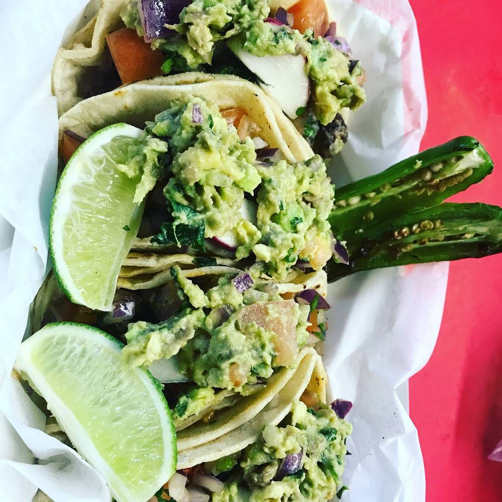 El Puestito | restaurant | 110 Federal Rd, Danbury, CT 06811, USA | 4752187295 OR +1 475-218-7295