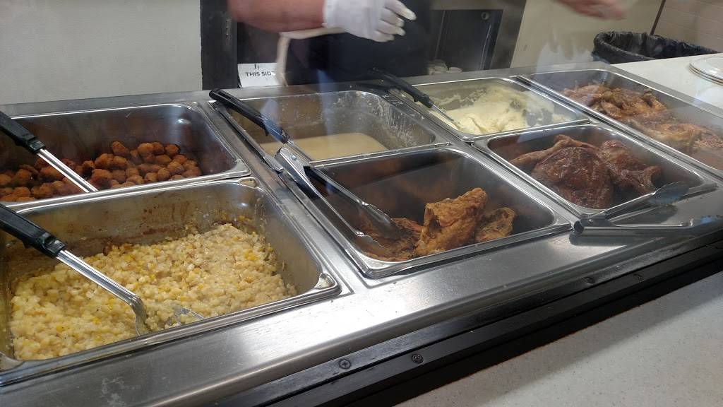 Lannys | restaurant | 1490 W Main St, Centre, AL 35960, USA | 2569272400 OR +1 256-927-2400