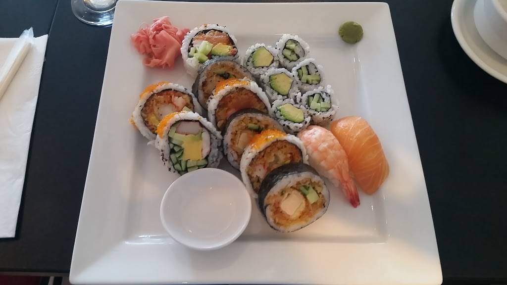 Restaurant Grillades & Sushi | restaurant | 13072 Rue Sherbrooke E, Pointe-aux-Trembles, QC H1A 3W2, Canada | 5145072285 OR +1 514-507-2285