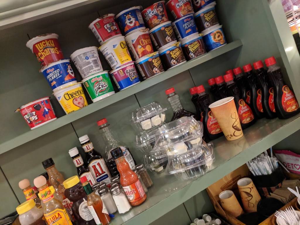 Towne & Country Cafe | restaurant | 4401 Concord Rd, Aston, PA 19014, USA | 6104599585 OR +1 610-459-9585