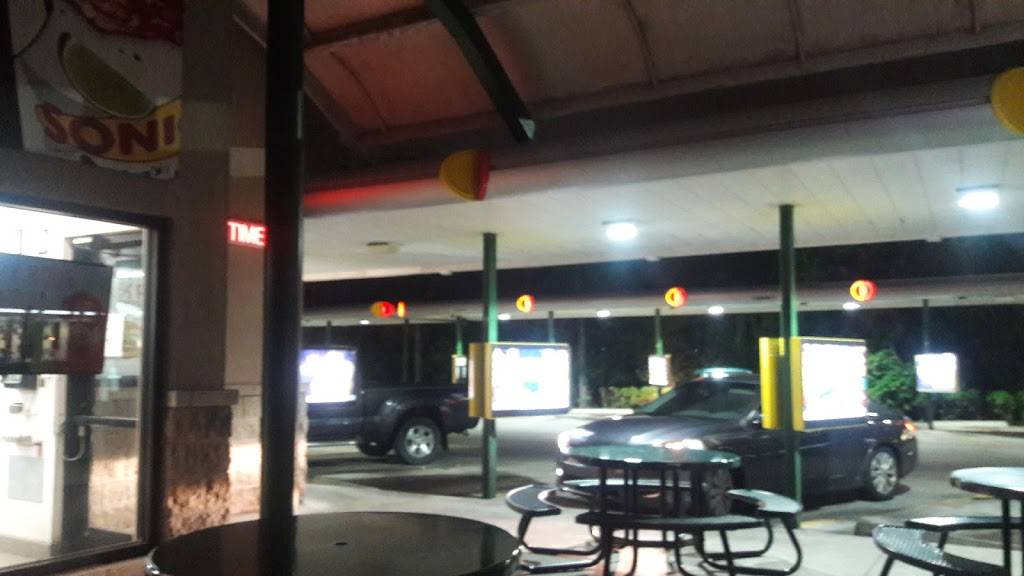 Sonic Drive-In | restaurant | 201 N Congress Ave, Lake Park, FL 33403, USA | 5618631490 OR +1 561-863-1490