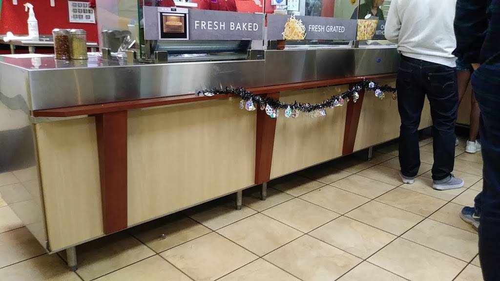 Papa Murphys Take N Bake Pizza | meal takeaway | 1366 Leyden St, Denver, CO 80220, USA | 3033554344 OR +1 303-355-4344