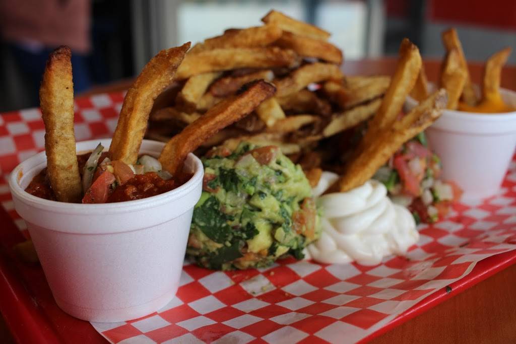 SONNYs SANDWICH EMPORIUM | restaurant | 425 St Clair St, Chatham, ON N7L 3K4, Canada | 5193541777 OR +1 519-354-1777