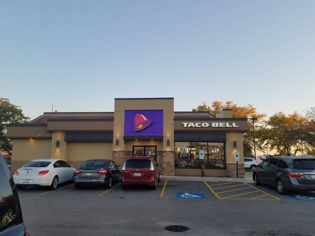 Taco Bell | meal takeaway | 2775 Aurora Ave, Naperville, IL 60540, USA | 6303556684 OR +1 630-355-6684