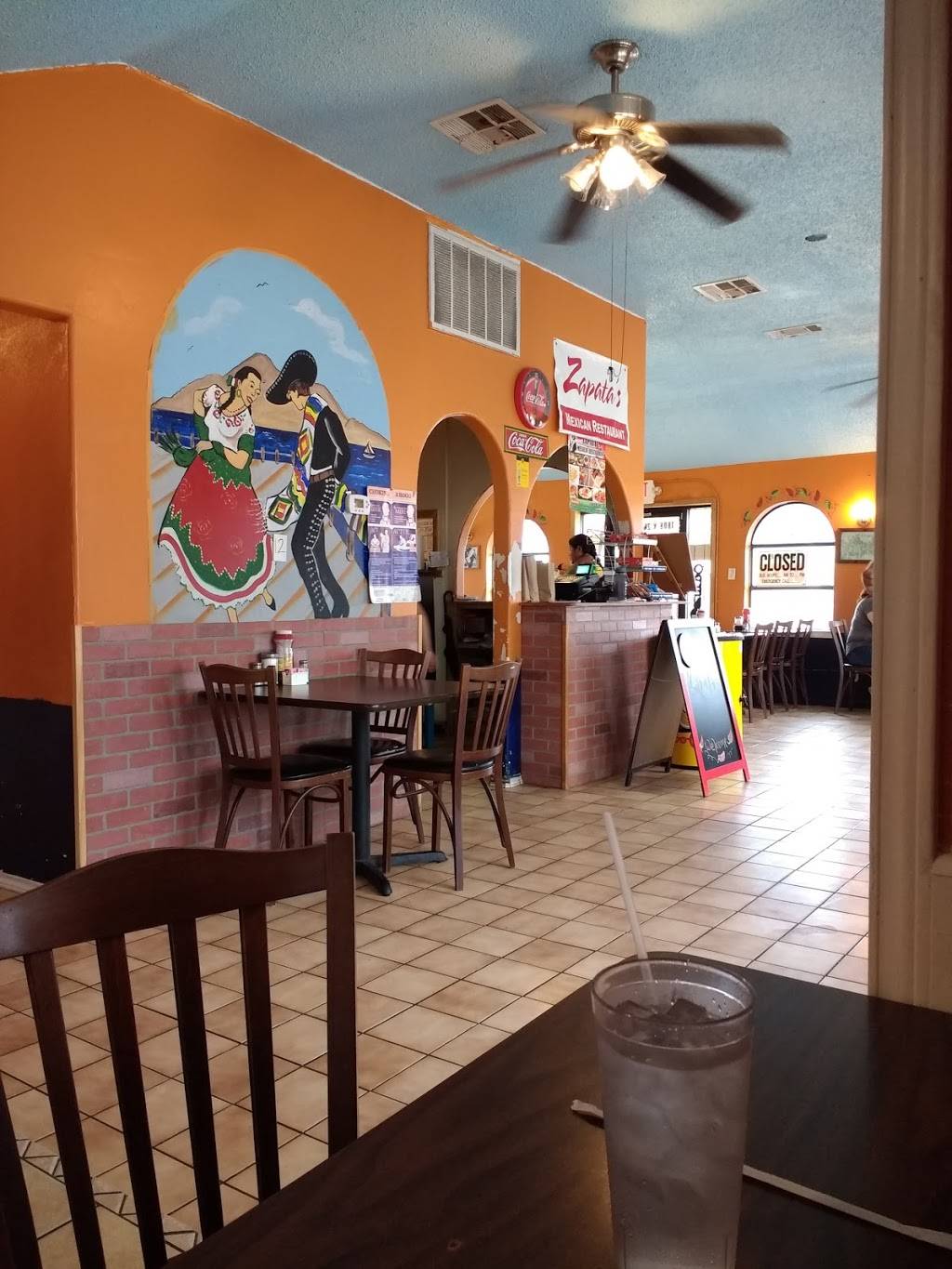 Zapatas Mexican Restaurant | restaurant | 1808 W 2nd St, Taylor, TX 76574, USA | 5123523995 OR +1 512-352-3995
