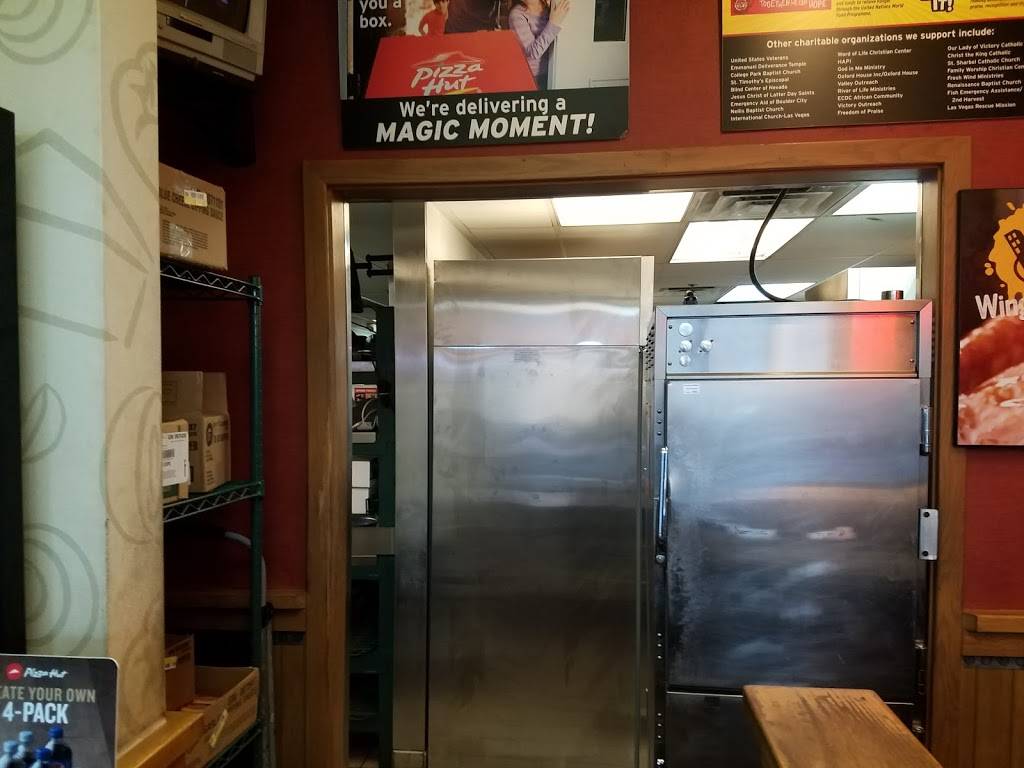 Pizza Hut | meal delivery | 3050 E Desert Inn Rd #101, Las Vegas, NV 89121, USA | 7027359011 OR +1 702-735-9011