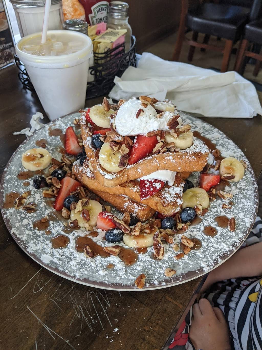 Parish Diner | restaurant | 2401 Paris Rd, Chalmette, LA 70043, USA | 5043011861 OR +1 504-301-1861