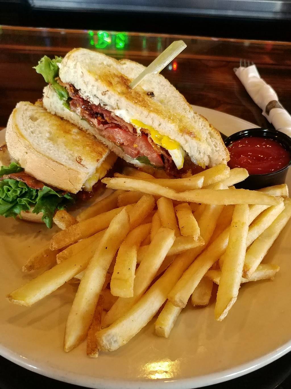 Willy McCoys | restaurant | 6415 US-10, Ramsey, MN 55303, USA | 7637178916 OR +1 763-717-8916