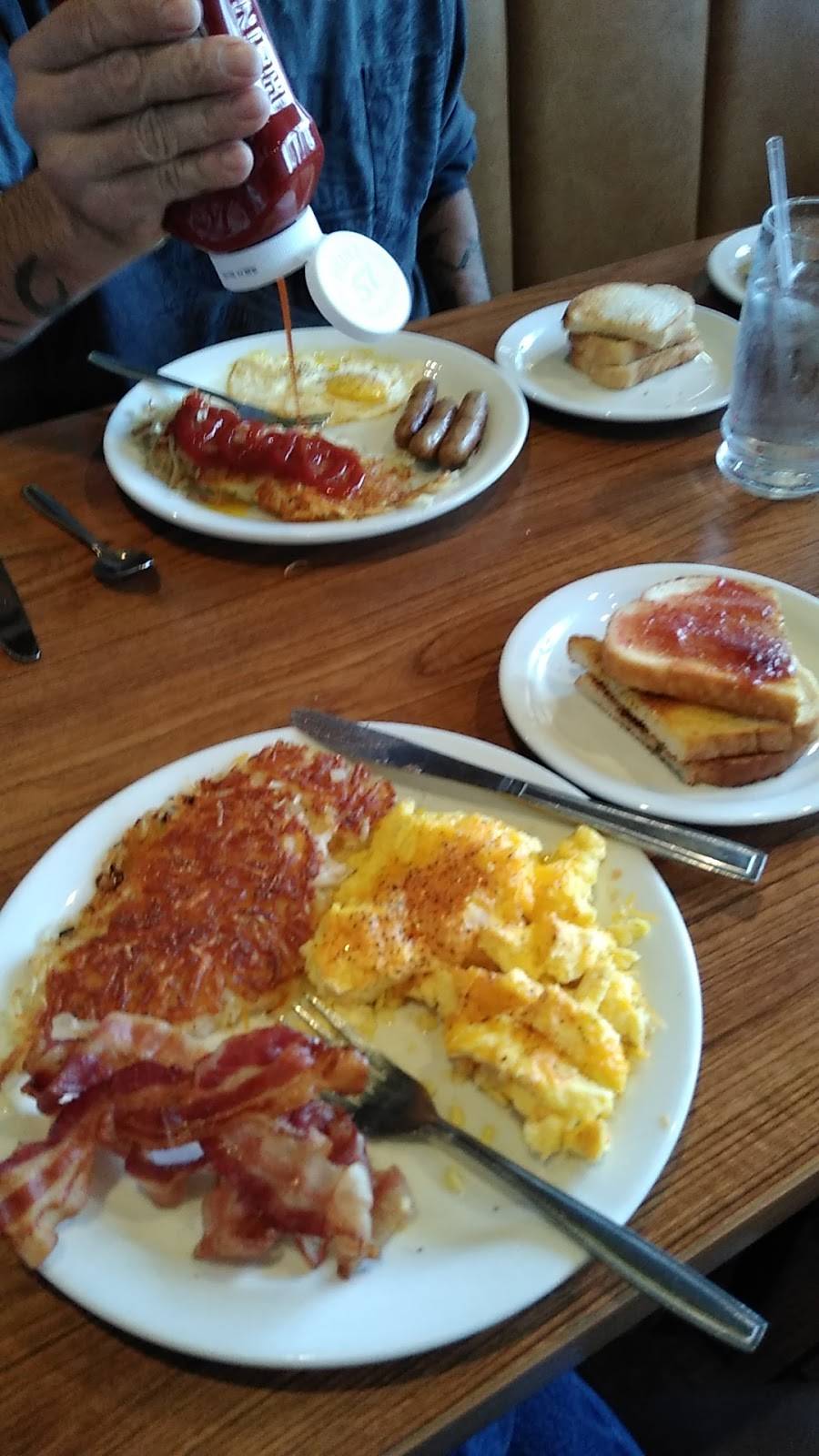 Jack in the Box | restaurant | 595 W Olive Ave, Merced, CA 95348, USA | 2097232443 OR +1 209-723-2443