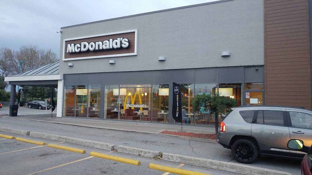 McDonalds | cafe | 2800 Skymark Ave, Mississauga, ON L4W 5A6, Canada | 9056299994 OR +1 905-629-9994