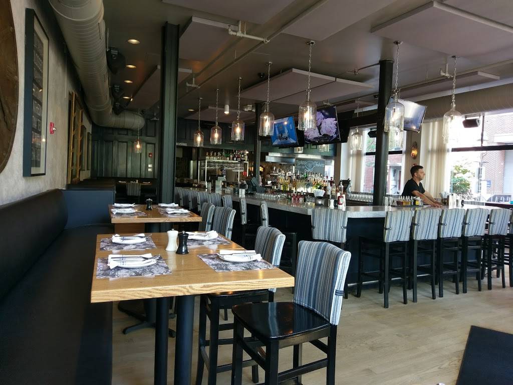 Legal Oysteria | restaurant | 10 City Square, Charlestown, MA 02129, USA | 6177121988 OR +1 617-712-1988
