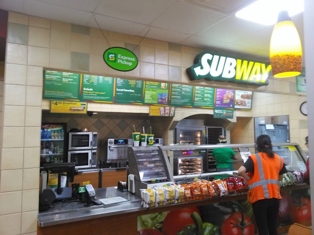 Subway Restaurants | restaurant | 3315 14th St, Riverside, CA 92501, USA | 9516823070 OR +1 951-682-3070